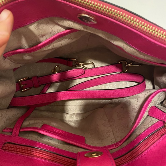 Michael kors bag - Picture 3 of 10
